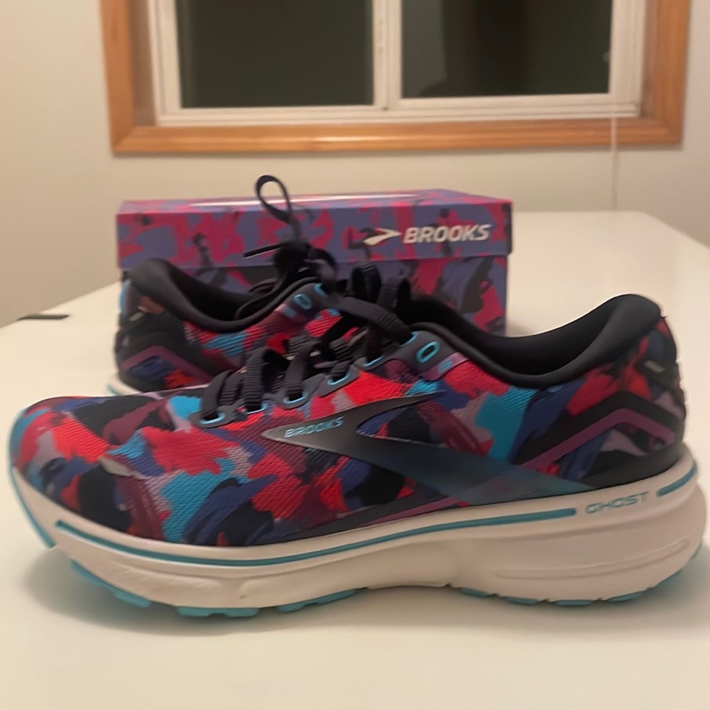 Brooks ghost 15 size 8